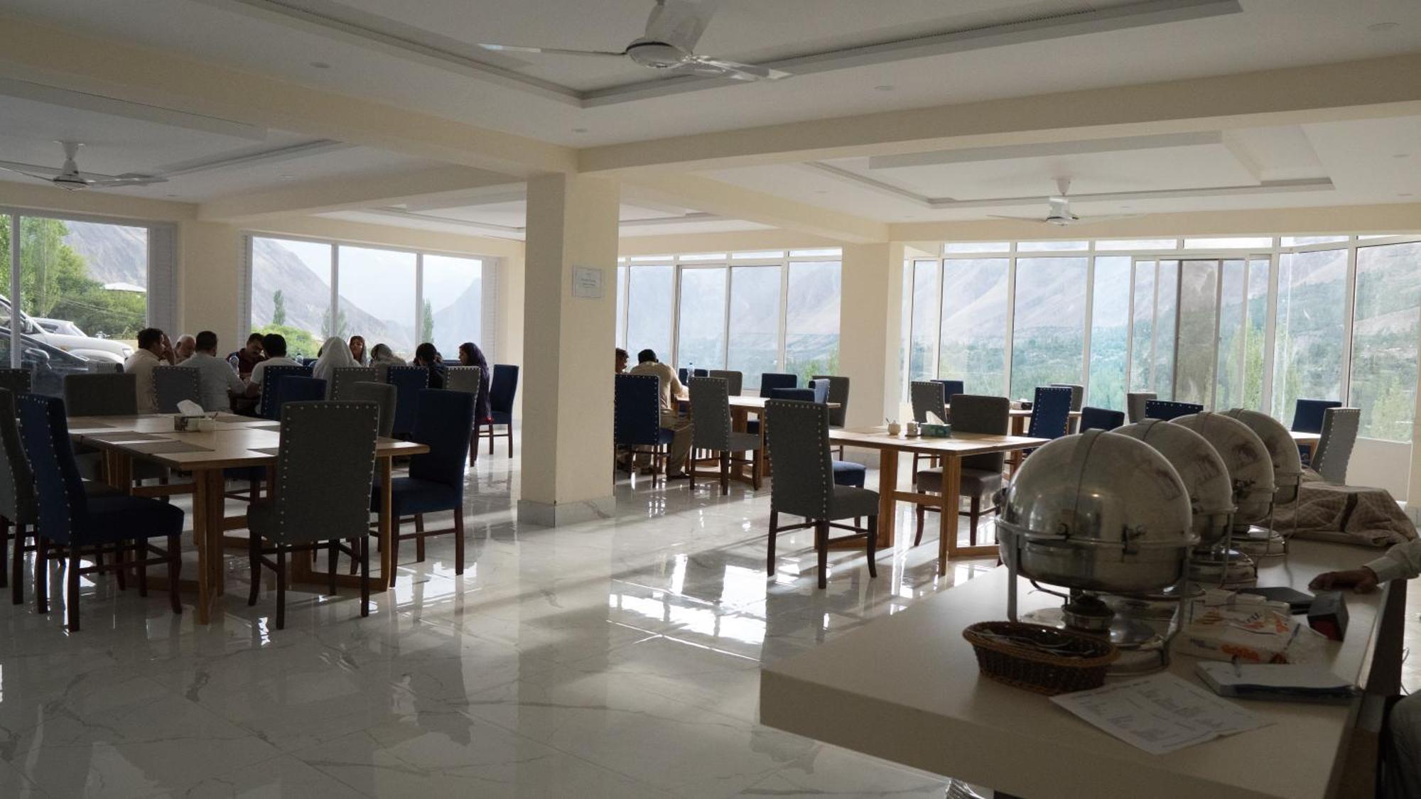 Hilltop Hotel, Hunza Karimabad  외부 사진
