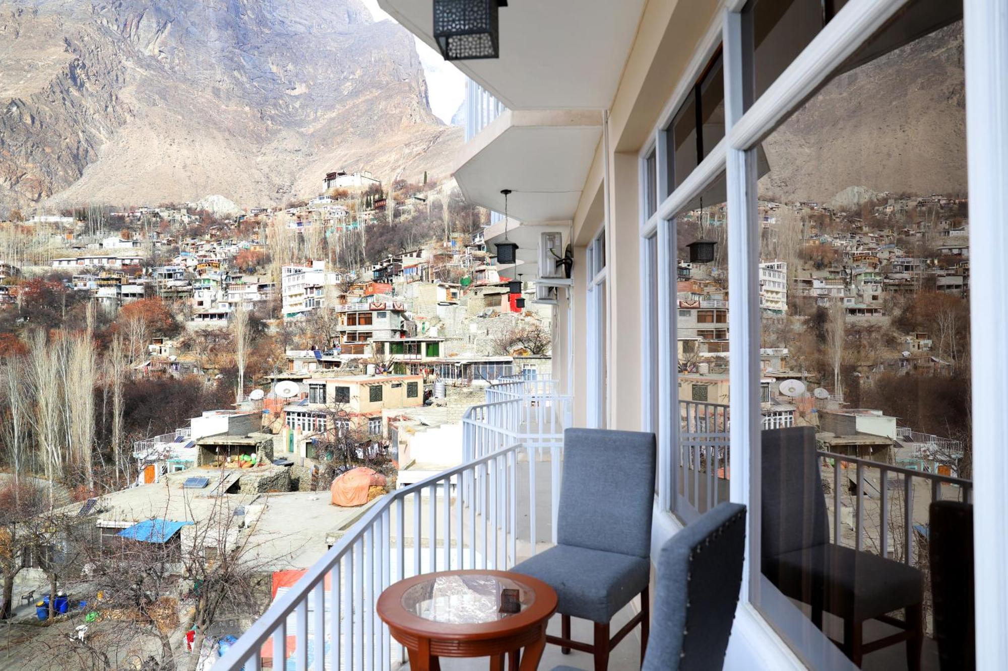 Hilltop Hotel, Hunza Karimabad  외부 사진